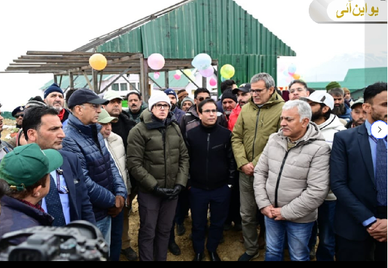 عمر عبداللہ گلمرگ میں کئی کلیدی منصوبوں کو عوام کے نام وقف کیا