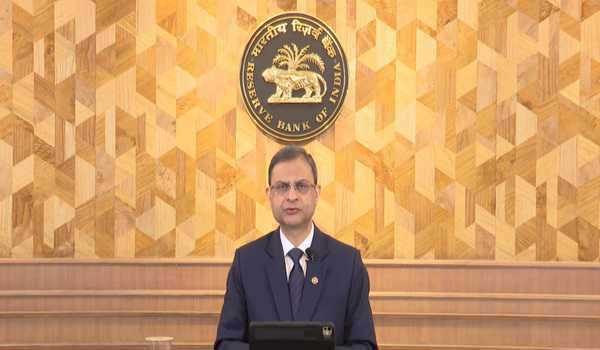 जलवायु परिवर्तन के वित्तीय प्रभावों को कम करने के लिए समन्वित प्रयास की जरूरत: संजय मल्होत्रा