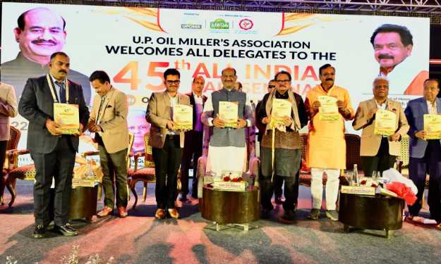 ہندوستان میں تیل کے بیجوں کی پیداوار میں خود انحصاری کی بے پناہ صلاحیت  موجود ہے:  اوم برلا