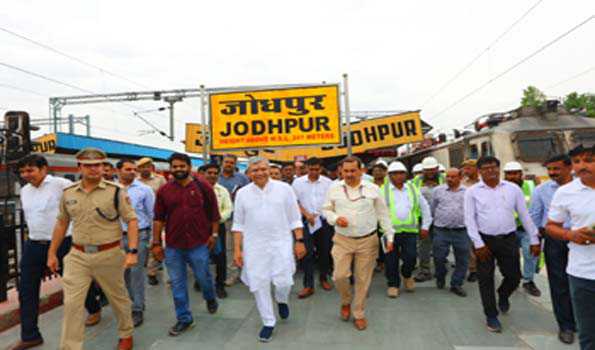 राजस्थान में 44 हजार करोड़ रुपए की रेल परियोजनाएं प्रगति पर-वैष्णव