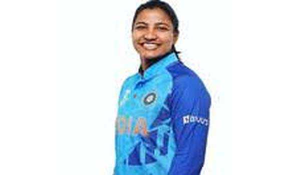 करिश्मा सानिल ने एथलेटिक्स वूमेंस गाला की भाला फेंक स्पर्धा में जीता स्वर्ण पदक