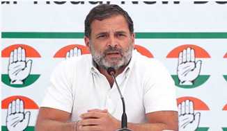 وزیر اعظم مودی ذات کی مردم شماری کے خلاف, کانگریس کے دباﺅ میں جھکے: راہل