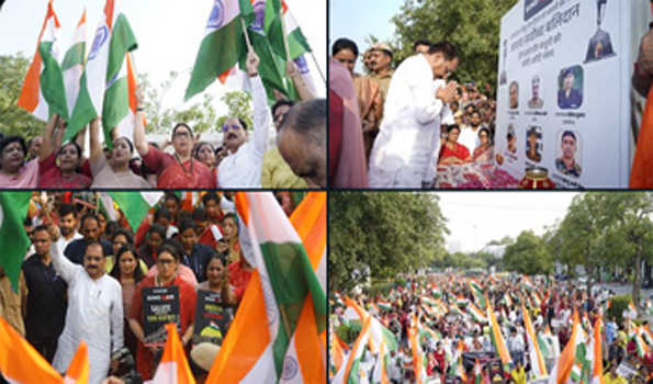 दिल्ली भाजपा की महिला मोर्चा की सिंदूर यात्रा में शामिल हुई हजारों महिलाएं