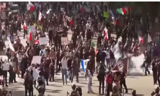 لاس اینجلس کے میئر نے شہر کے وسط  میں کرفیو ختم کیا