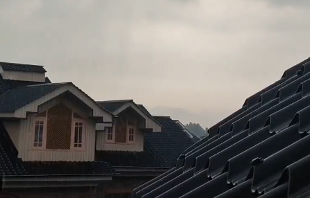 کشمیر: موسم نے بدلی کروٹ، لوگوں کو شدید گرمی سے ملی راحت