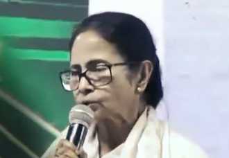 एसआईआर  अलोकतांत्रिक  प्रक्रिया , चुनाव आयोग तथा भाजपा मतदाताओं के उत्पीड़न के दोषी :ममता बनर्जी