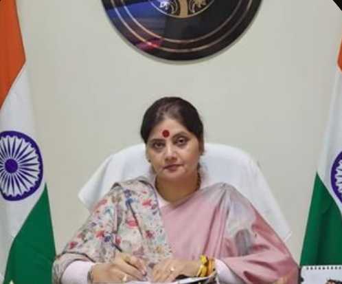 महिला उत्पीड़न के मामले में अपर्णा यादव का मेडिकल कालेज जाना उचित: आयोग