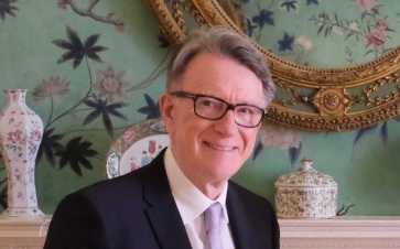 लॉर्ड मैंडेलसन ने एपस्टीन से संबंधों को लेकर सत्तारुढ़ पार्टी से इस्तीफा दिया