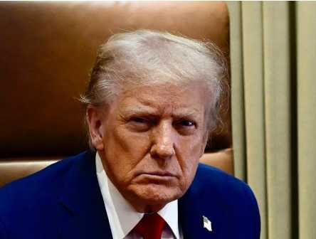 ट्रंप की युद्ध संबंधी शक्तियों को सीमित करने का प्रस्ताव अमेरिकी सीनेट में ख़ारिज