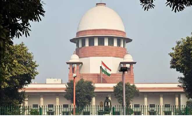 سپریم کورٹ کا بڑا فیصلہ: بچہ گود لینے والی ماؤں کے لیے زچگی کے فوائد کی عمر کی حد ختم