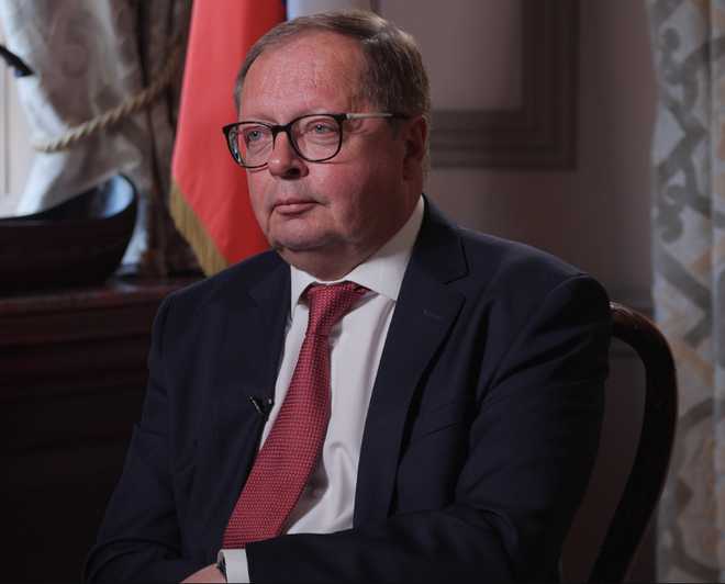 रूस से जुड़े जहाजों को जब्त करने का ब्रिटेन का प्रयास अस्वीकार्य: रूसी राजदूत