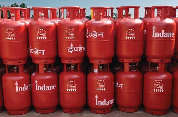 पश्चिम एशिया : सरकार बोली देश में अन्य ऊर्जा संसाधनों के साथ कोयले का भी पर्याप्त बफर स्टॉक