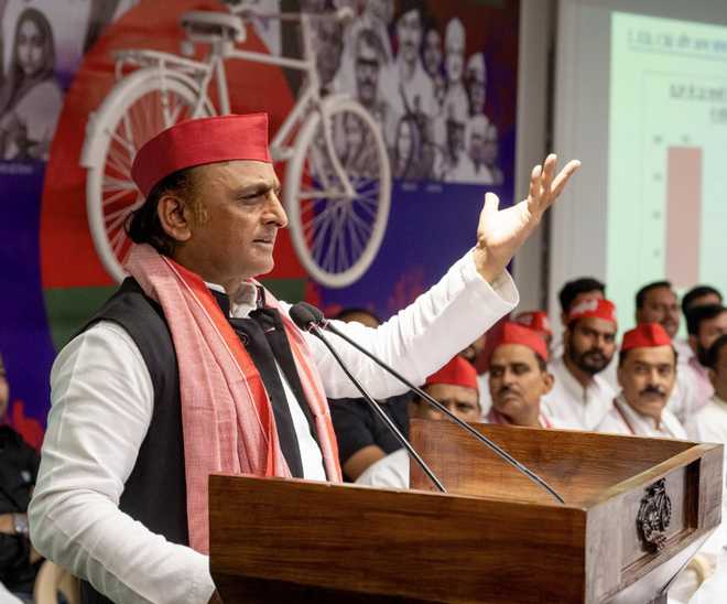 चुनाव खत्म होते ही सरकार को याद आया ‘संकट’: अखिलेश