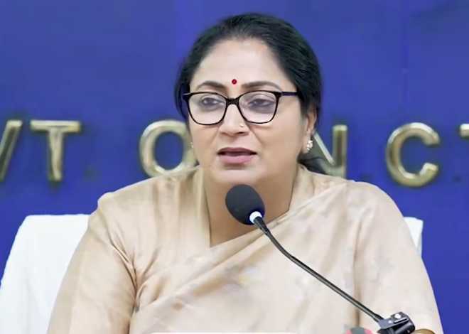 दिल्ली सरकार ने घर से काम करने के साथ-साथ सरकारी कार्यालयों के समय में किया बदलाव
