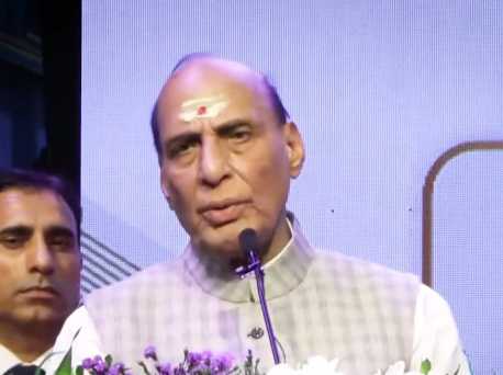 तीन लाख करोड़ के रक्षा उत्पादन तथा 50,000 करोड़ के रक्षा निर्यात का लक्ष्य समय से पहले हासिल करेंगे: राजनाथ