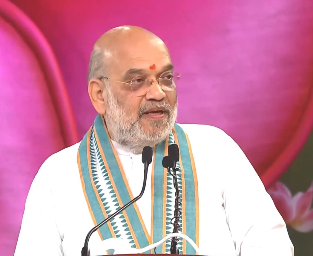 Amit Shah praises Mata Amritanandamayi's five decades of selfless service