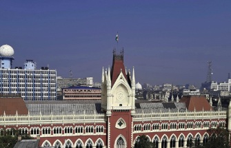 Kolkata, Sep 17 (UNI) The Calcutta High Court permitted Trinamul Congress chief Mamata Banerjee to hold a public meetin…
