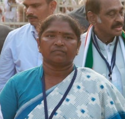 Seethakka directs Mulugu officials to remain alert in view of Cyclone Arnab
