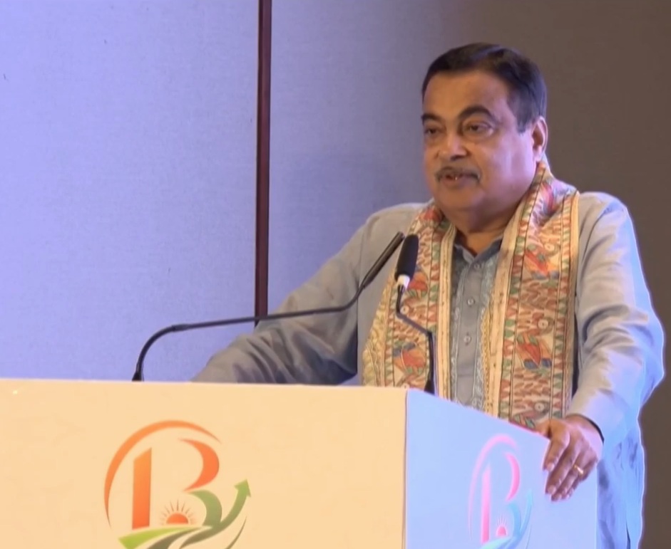 Gadkari announces Rs 5 lakh Cr road projects for Bihar