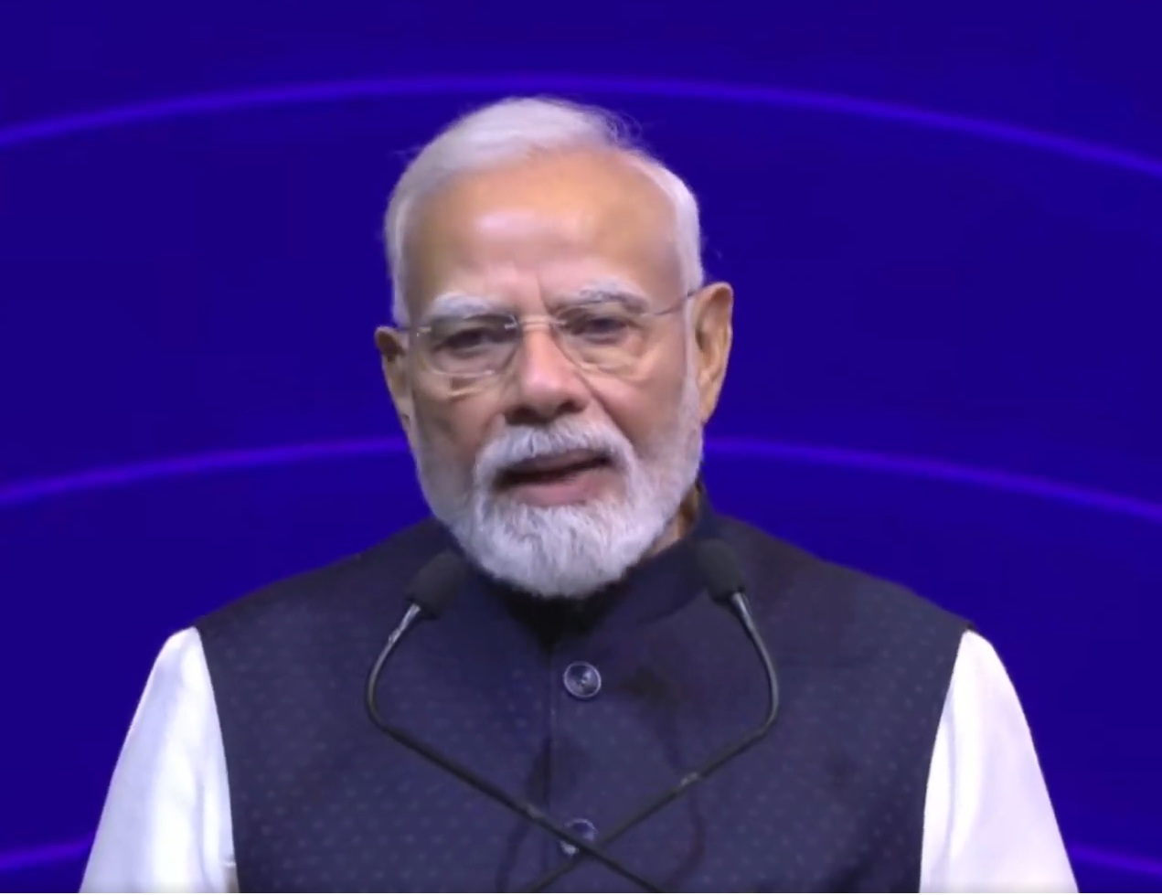 PM Modi arrives in Kashi, will observe the valor and might of the Air Force from Namo Ghat