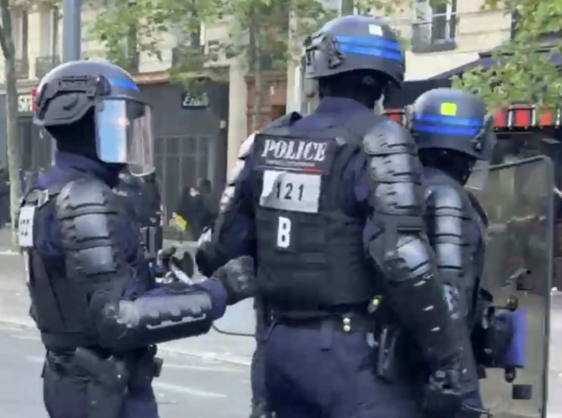 France deploys 70,000 police ahead of protests, Paris museums close