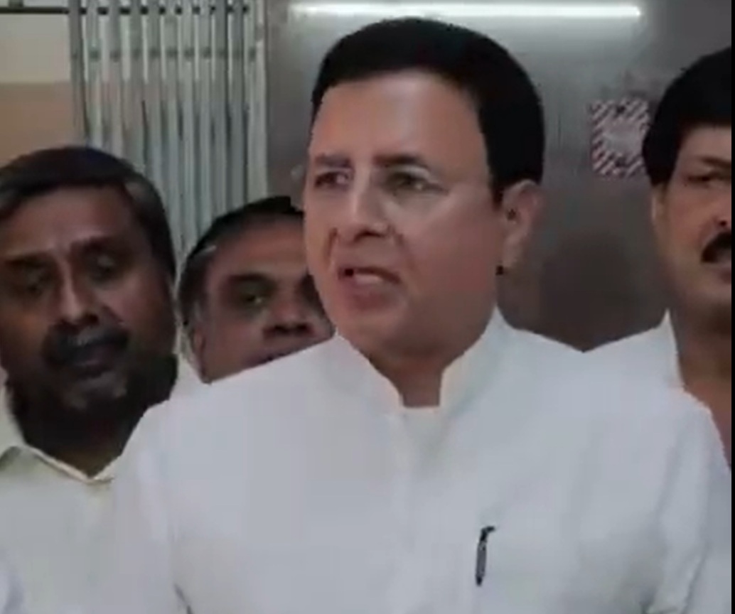Surjewala Slams Modi govt over US tariff threat, says India's economic sovereignty at stake