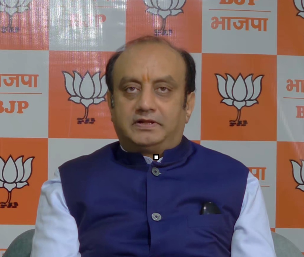 TMC symbol, name fight: BJP reminds Rahul both NCP, TMC split from Congress