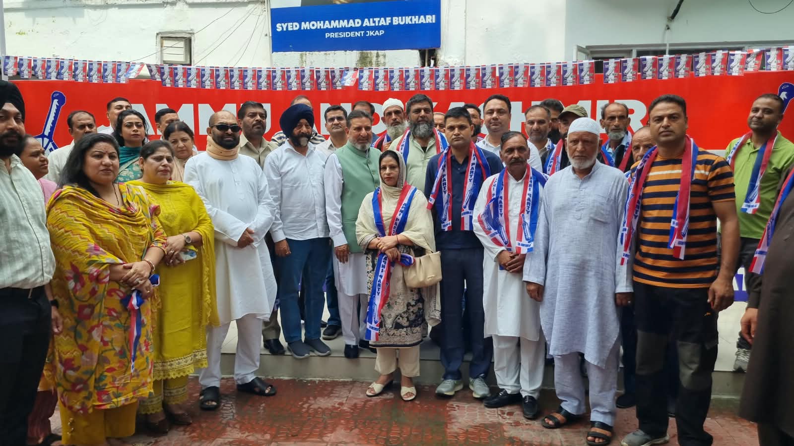 Restoration of full statehood, constitutional safeguards among central political concerns of J&K: JKAP Chief