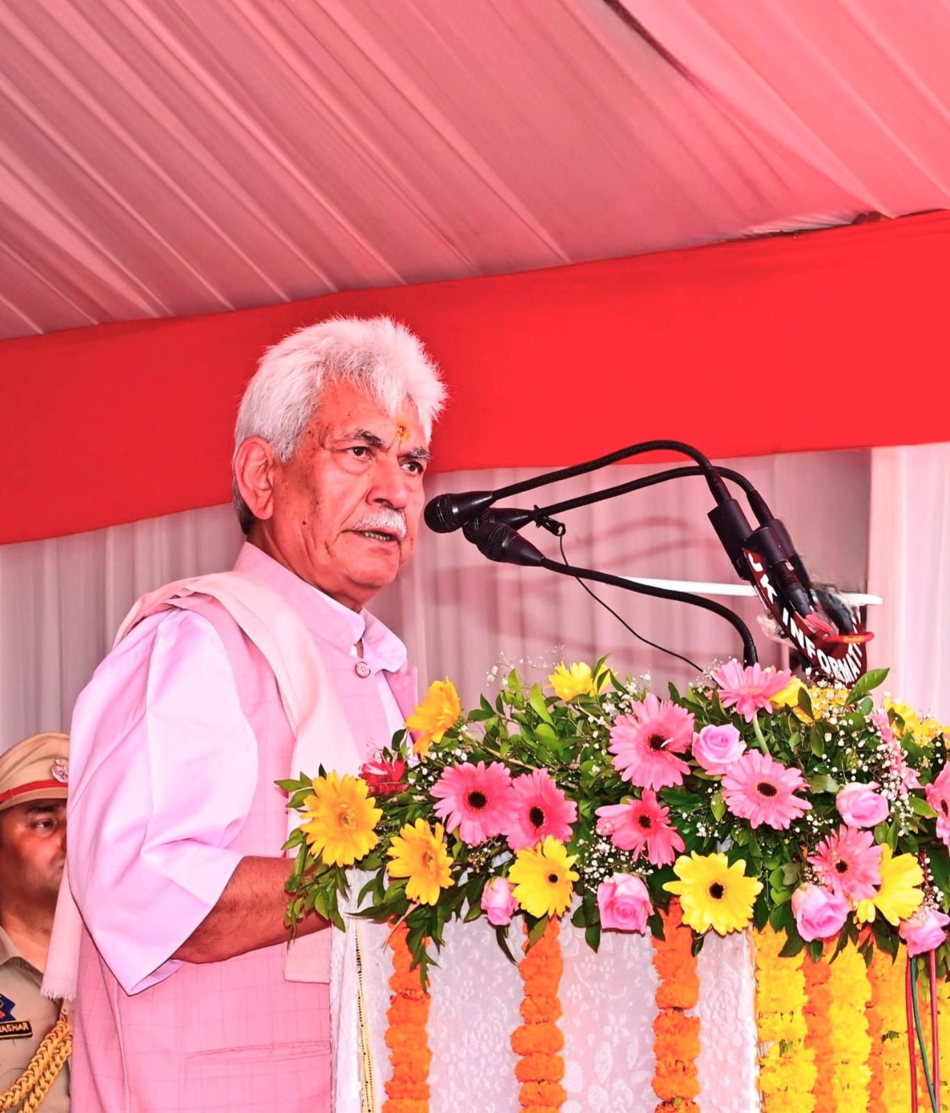Heritage, development must go together: LG Sinha