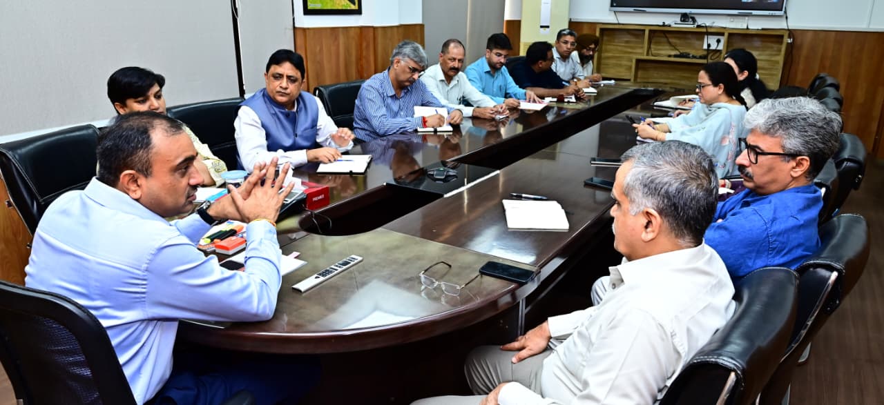 Basohli Fest: Jammu Divisional Commissioner stresses on showcasing rich cultural identity