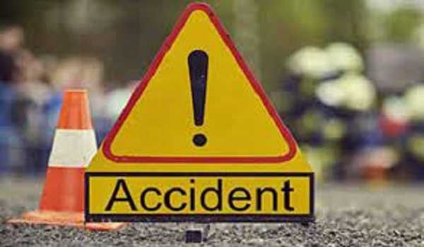 Two killed, 3 injured as tipper hits two motorcycles in Punjab