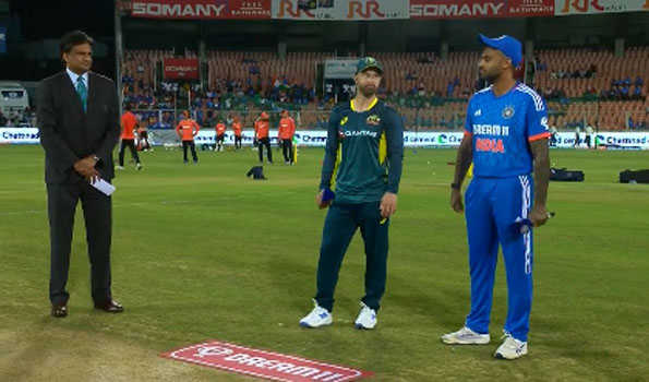 Second T20I: Ind 52/0 in 4 overs after Aus send Ind in to bat