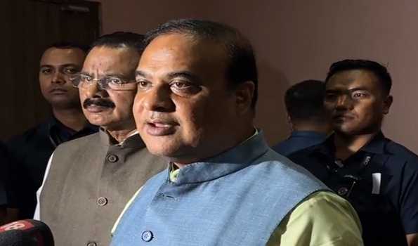 Assam CM receives nine GWR certificates