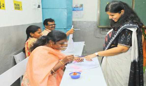 Assembly election in Telangana ends on peaceful note
