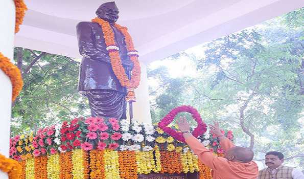 Yogi pays tributes to Dr Rajendra Prasad