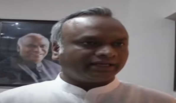 Kharge junior wants Savarkar's portrait removed, Speaker says no such proposal as yet
