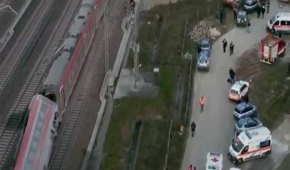 17 injured in Italy train crash