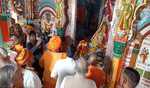 Yogi offers prayers at Ram Lala's, Hanuman Garhi in Ayodhya
