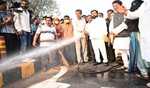 Maha CM launches cleanliness marathon in Mumbai