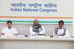 Cong holds review meeting on Rajasthan Assembly poll results
