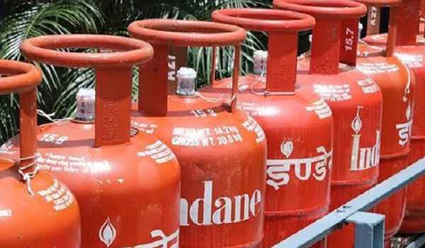 Prices of cooking gas cylinders slashed
