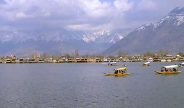 Weather improves after rains in plains and snowfall on higher reaches of J&K