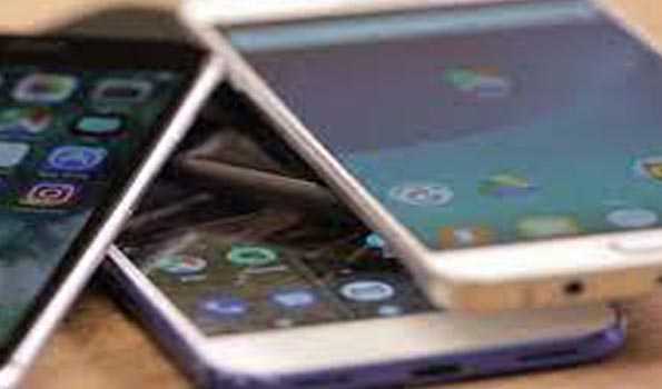 Rs 1.3 Cr. worth mobile phones stolen