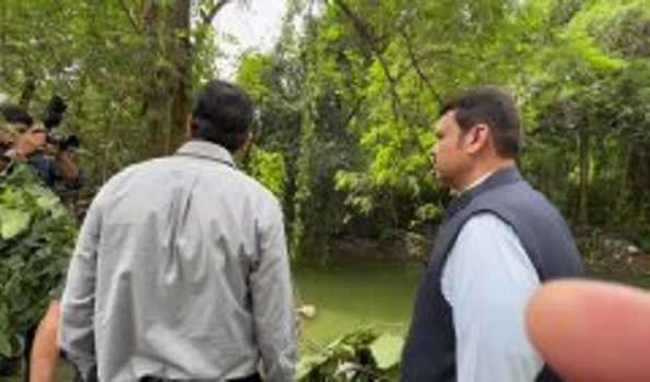 Mah Dy CM Devendra Fadnavis takes stock of rain situation in Nagpur, faces public anger