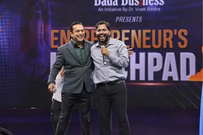 Educationalist Khan Sir became a part of Motivational speaker Dr. VivekBindra 