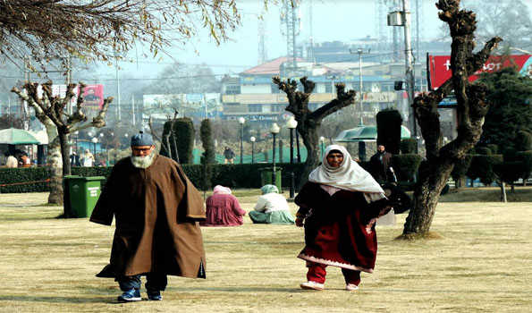Amid no snow in Kashmir, dry weather predicted till Jan 20