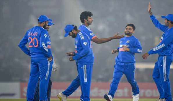 Afghanistan post 158/5, India 28/2 in 4 overs
