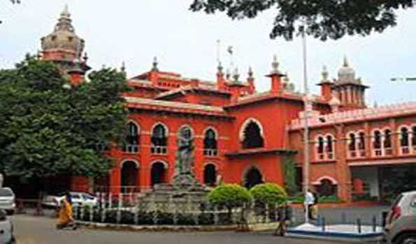 Madras HC dismisses OPS appeal on using AIADMK symbol, flag, letter head