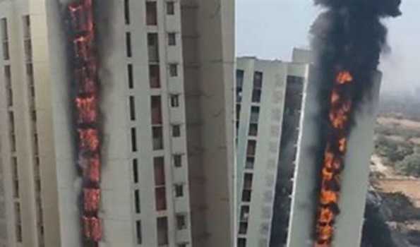 Massive fire breaks out at multi-storied  building near Mumbai, no casualties