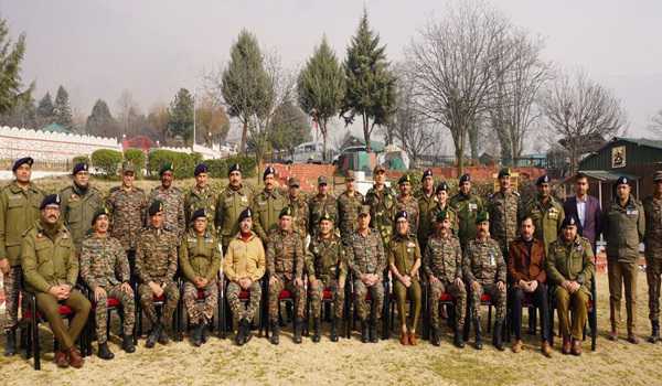Lt Gen Dwivedi asks officers to remain steadfast in maintaining peace in Kashmir